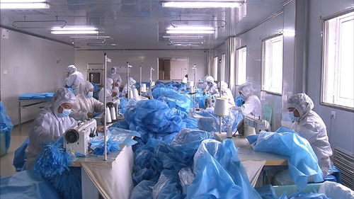 莱州利康卫生用品厂70名女工坚守岗位过节